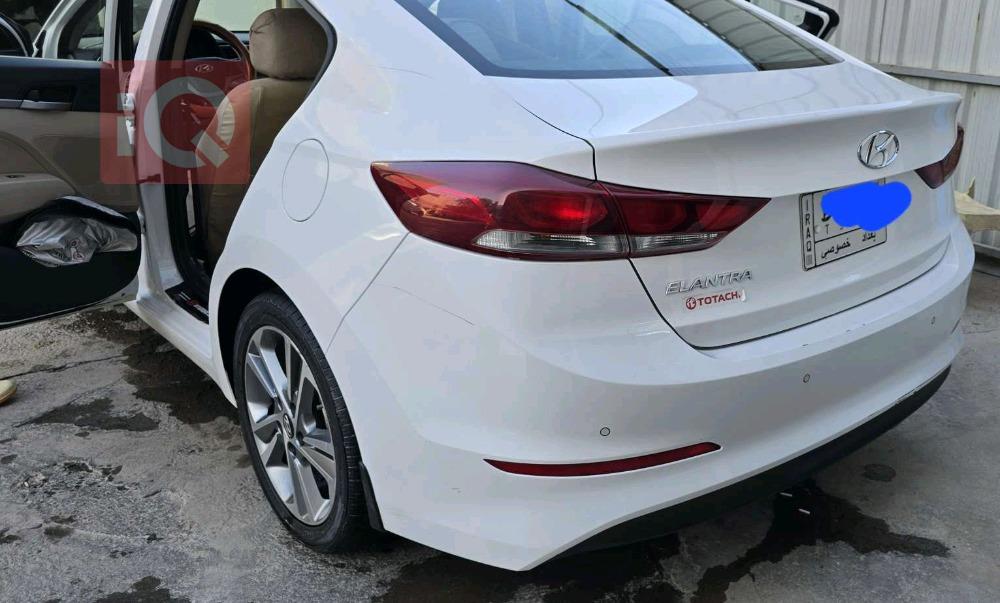 هیوندای ئەلەنترا